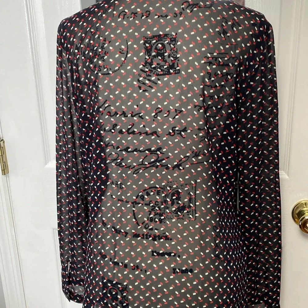 Tops - Picture 2 of 5